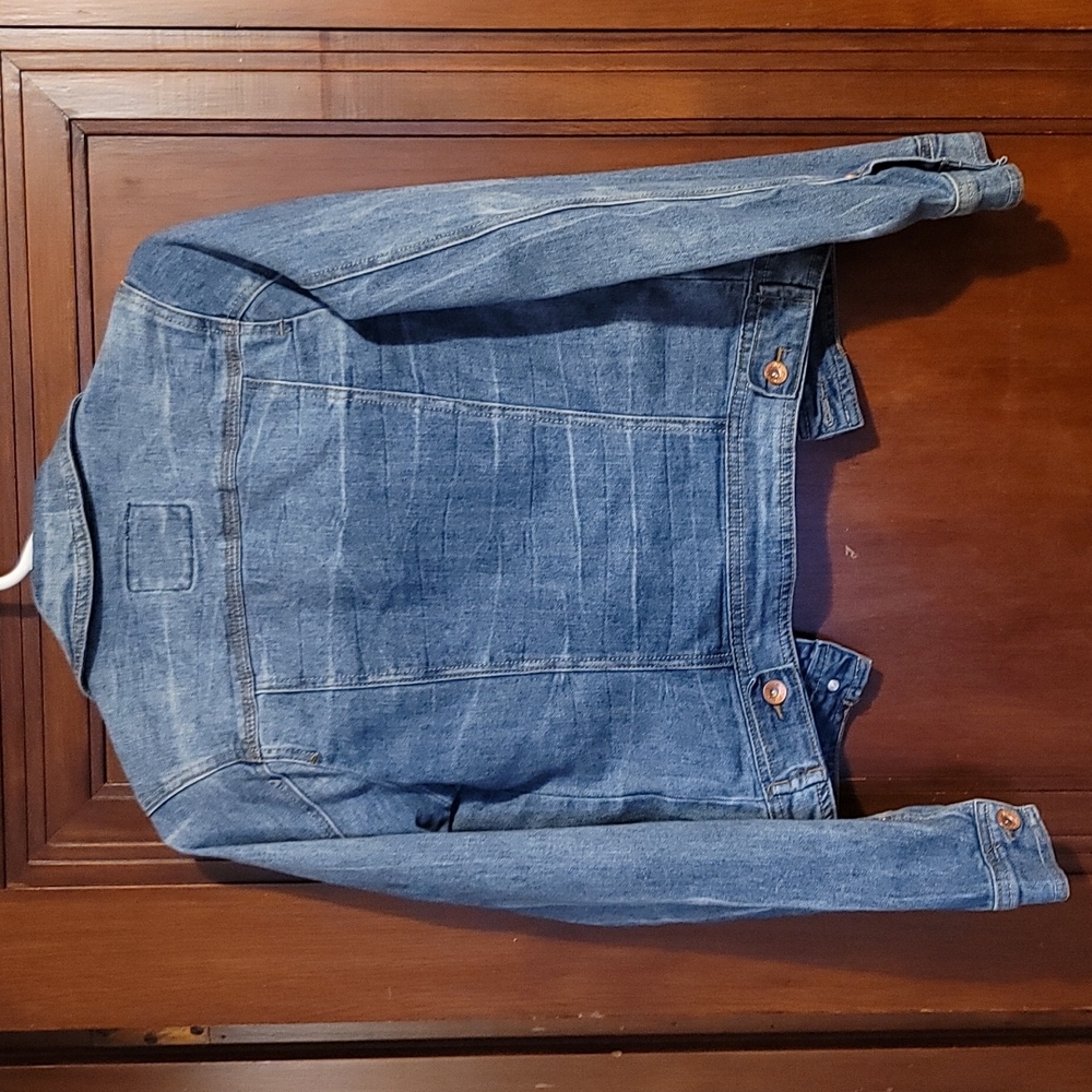 Jean jacket - Picture 2 of 4